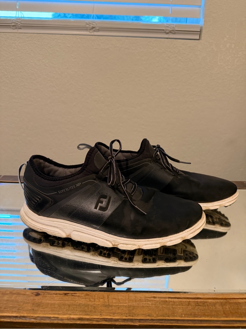 FootJoy Black Men’s Superlites XP Athletic Golf Shoes